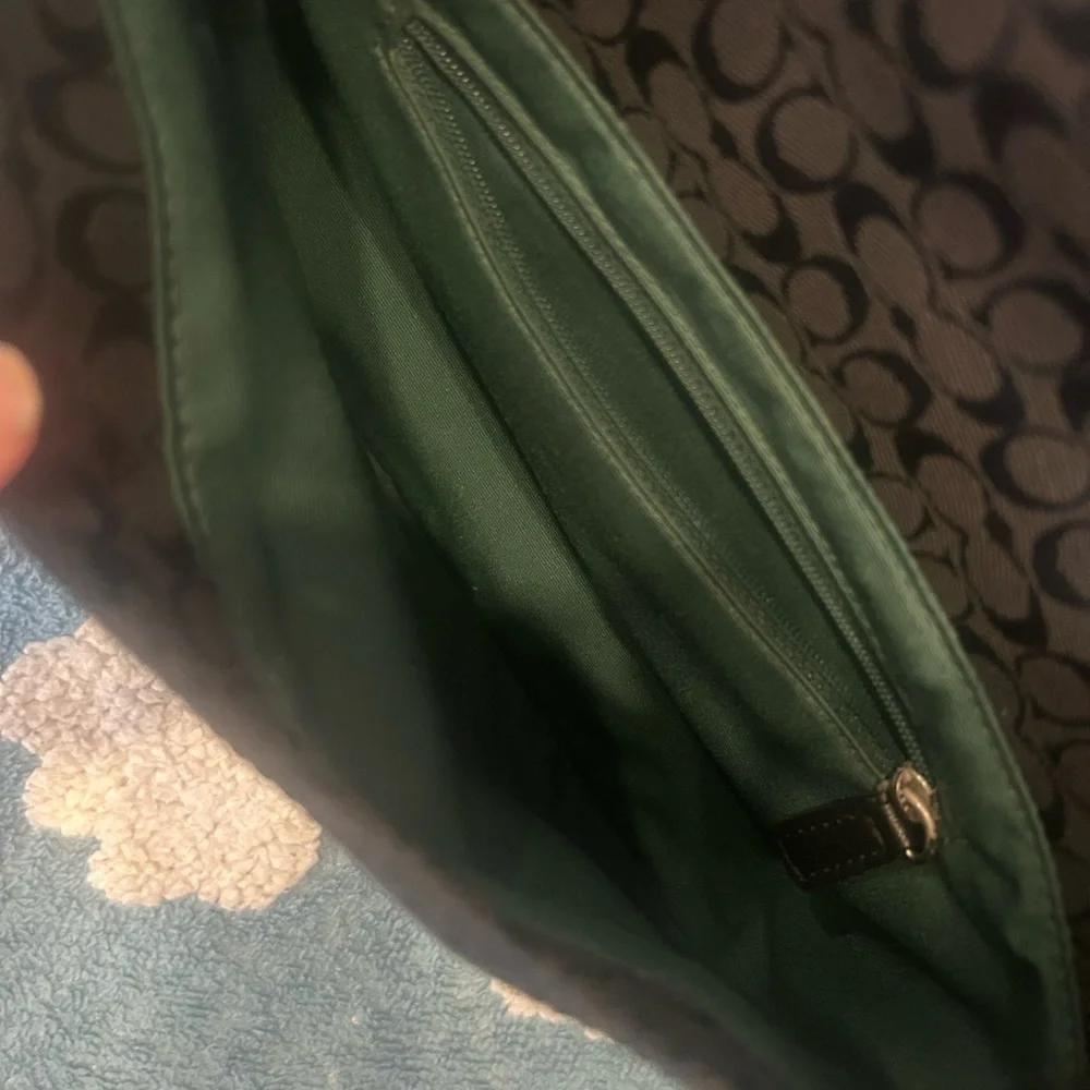 Coach Signature Black Men's Messenger Bag - Picture 3 of 10